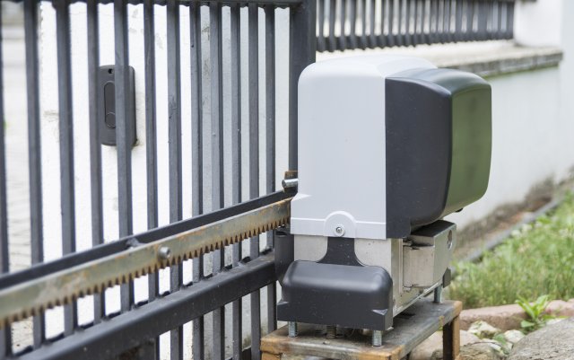 Cancelli condominiali. I 5 rischi più frequenti da tenere sotto controllo 2 cancelli condominiali